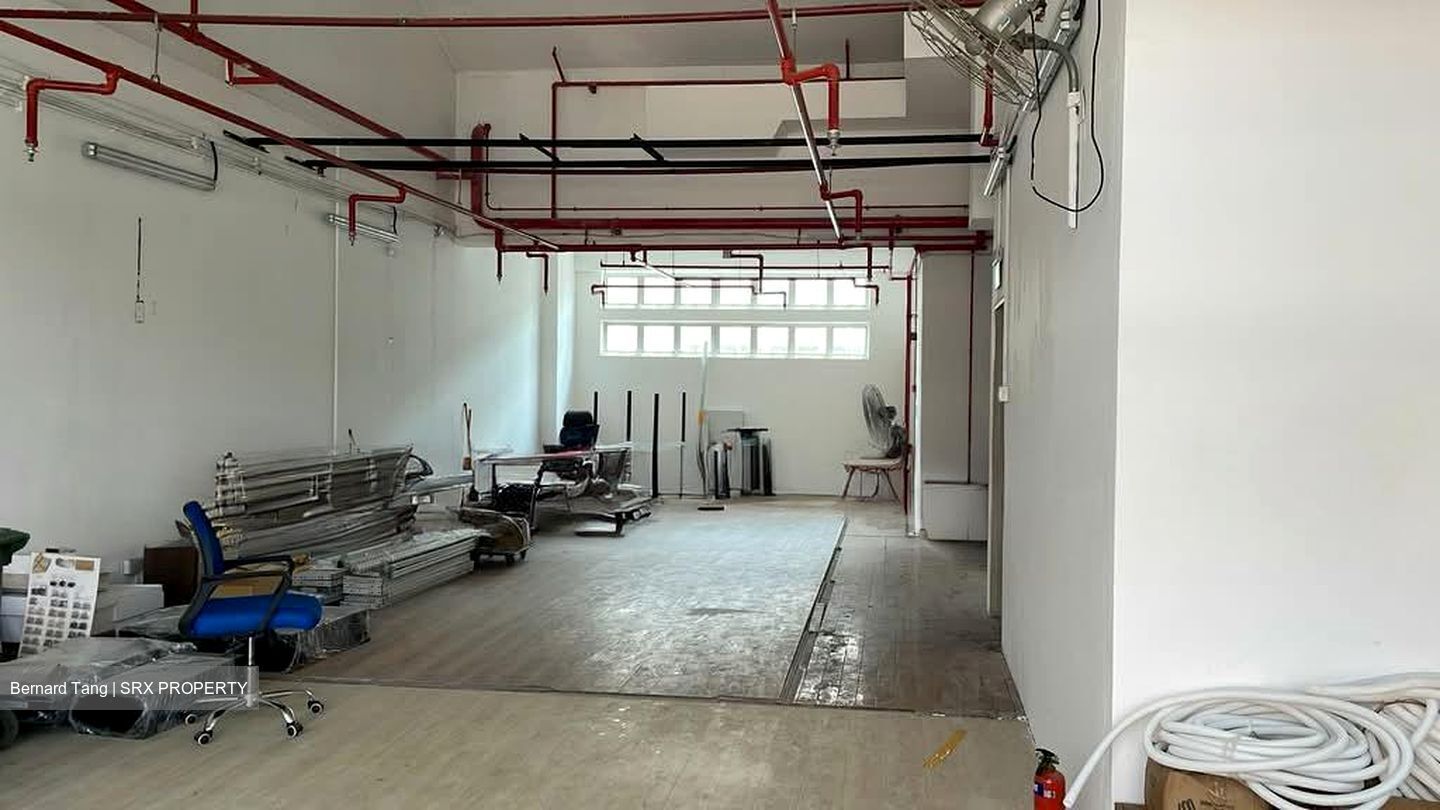 Kb Industrial Building (D14), Factory #589636891